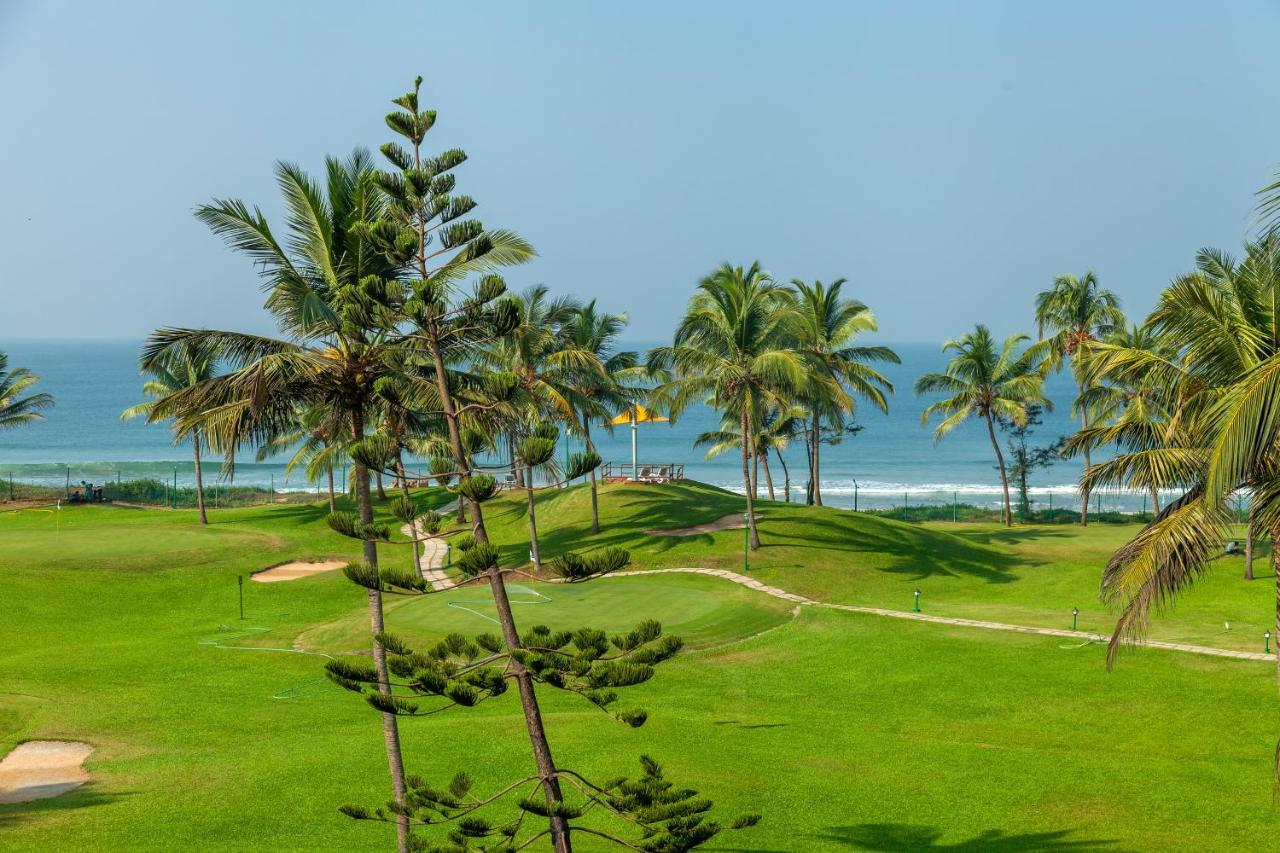 Caravela Beach Resort Варка Екстериор снимка Golf course at the Bayview Beach Resort