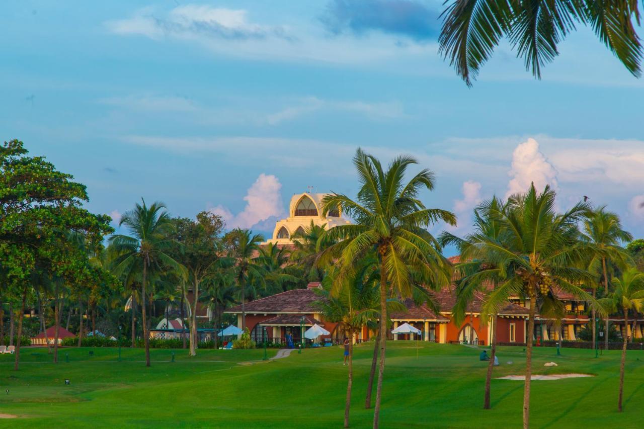 Caravela Beach Resort Варка Екстериор снимка The Royal Golf Course at The Oberoi, Mumbai