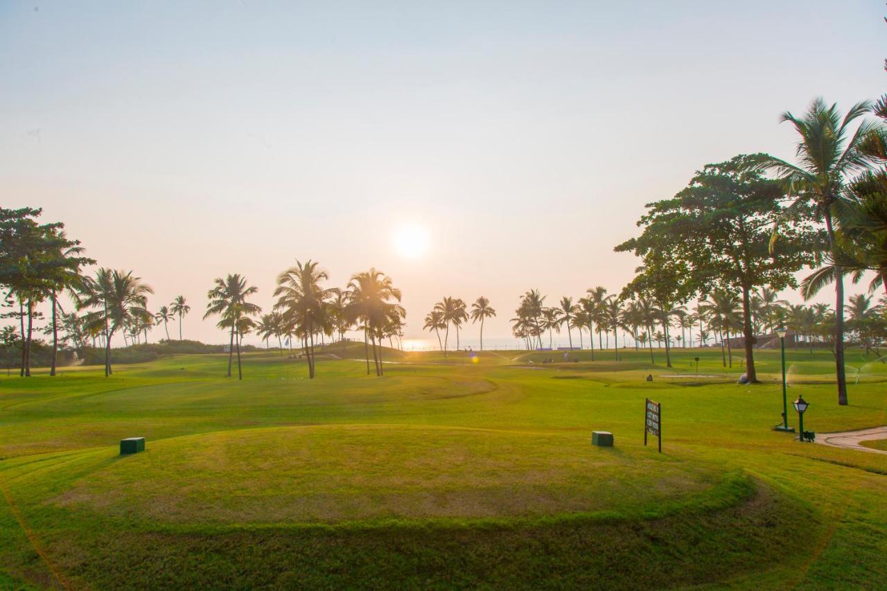 Caravela Beach Resort Варка Екстериор снимка The Royal Golf Course at the Royal Colombo Golf Club